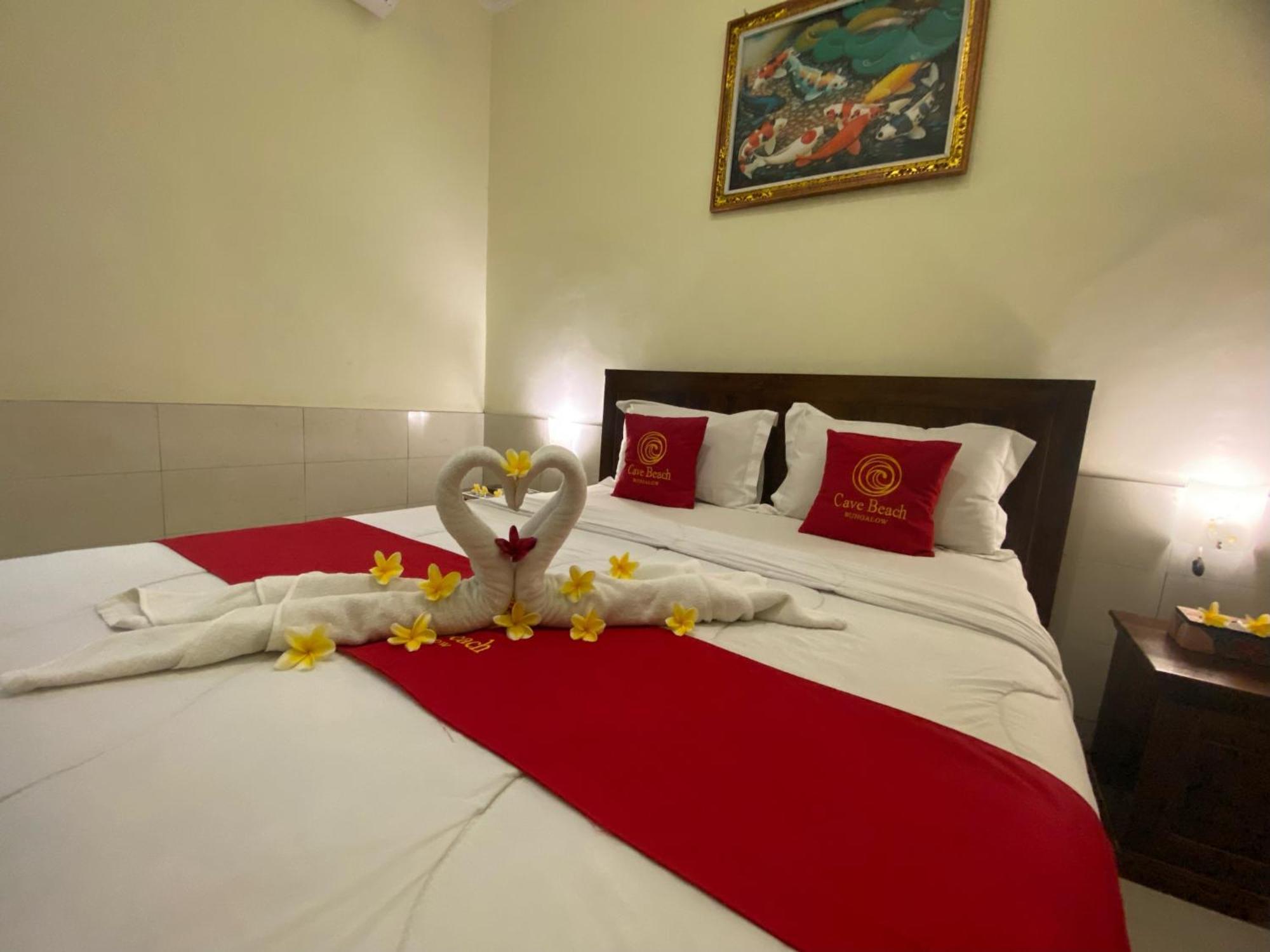 Cave Beach Bungalow Managed KarangGroup Semaya Bagian luar foto