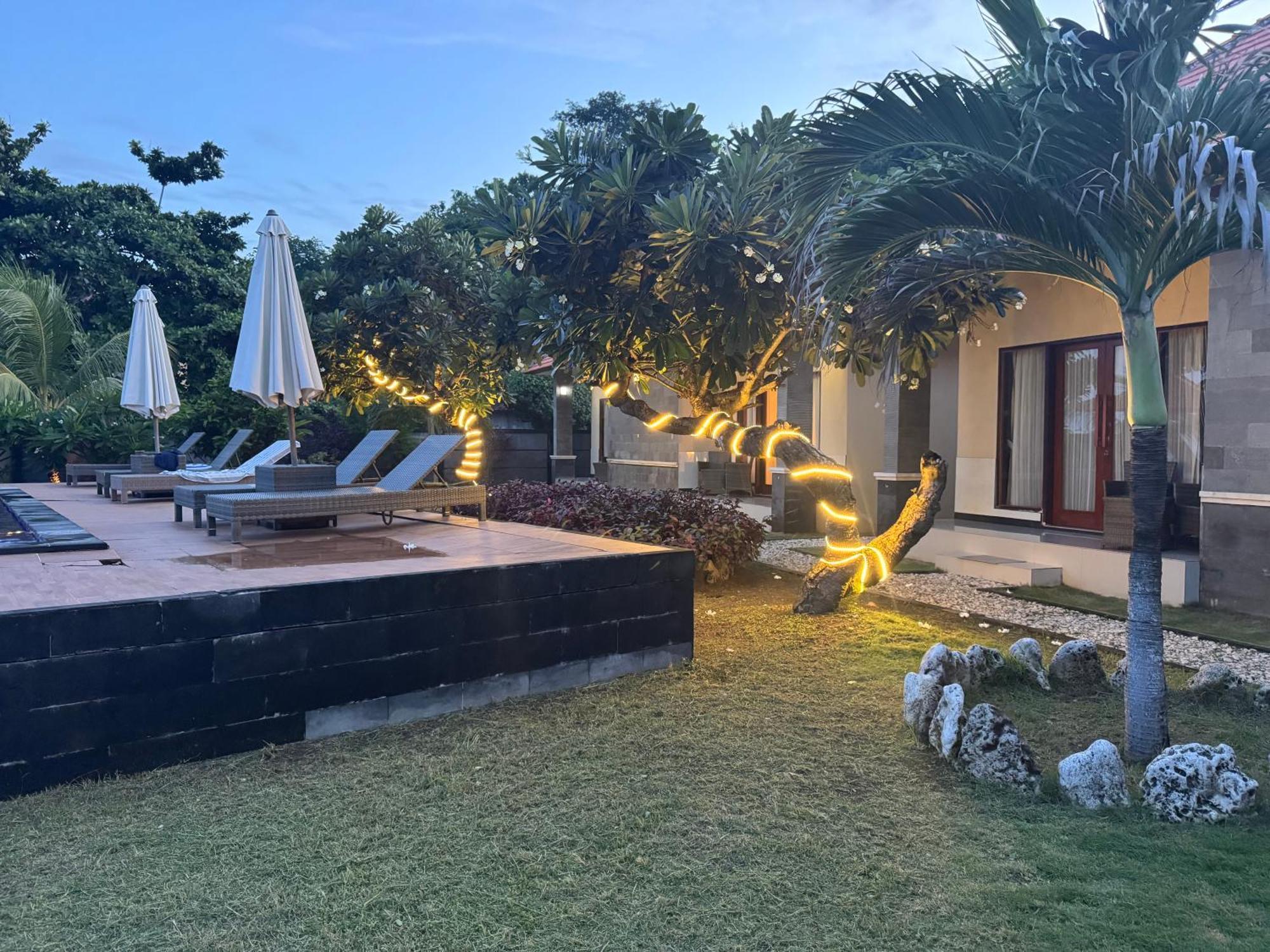 Cave Beach Bungalow Managed KarangGroup Semaya Bagian luar foto
